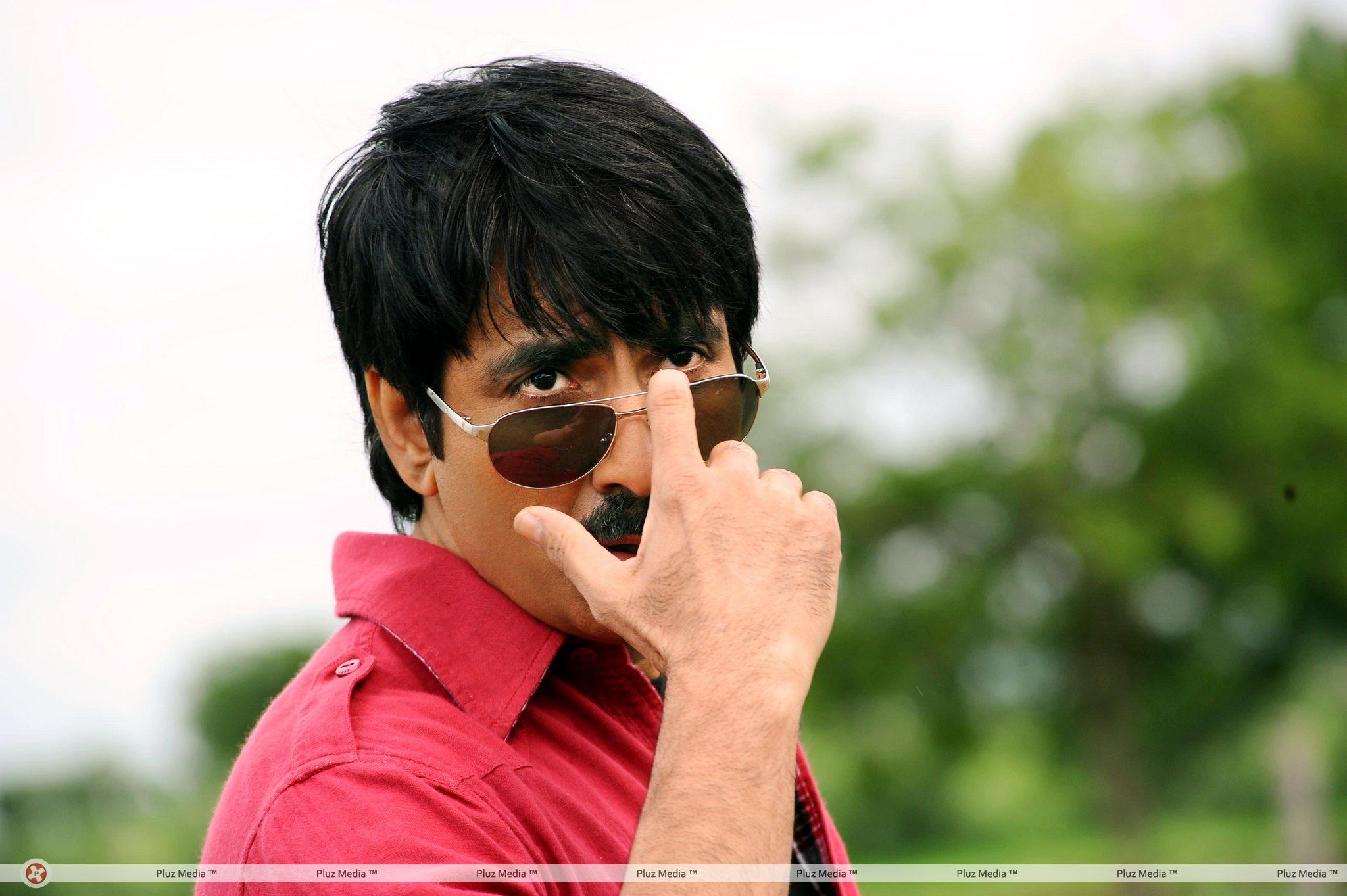 Ravi Teja - Ravi Teja in Nippu Movie Stills | Picture 131076